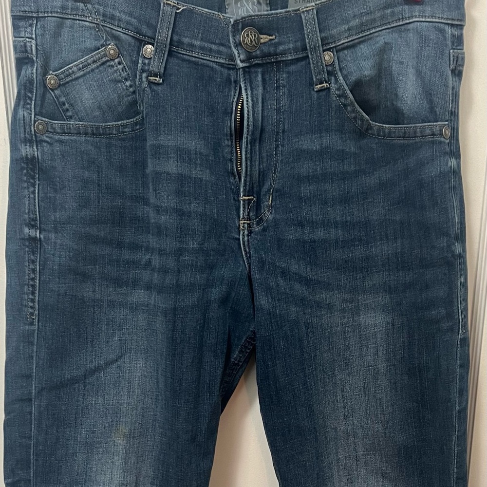 Rock & Republic Men's  Straight Jeans Medium Wash Blue Denim (34x30)